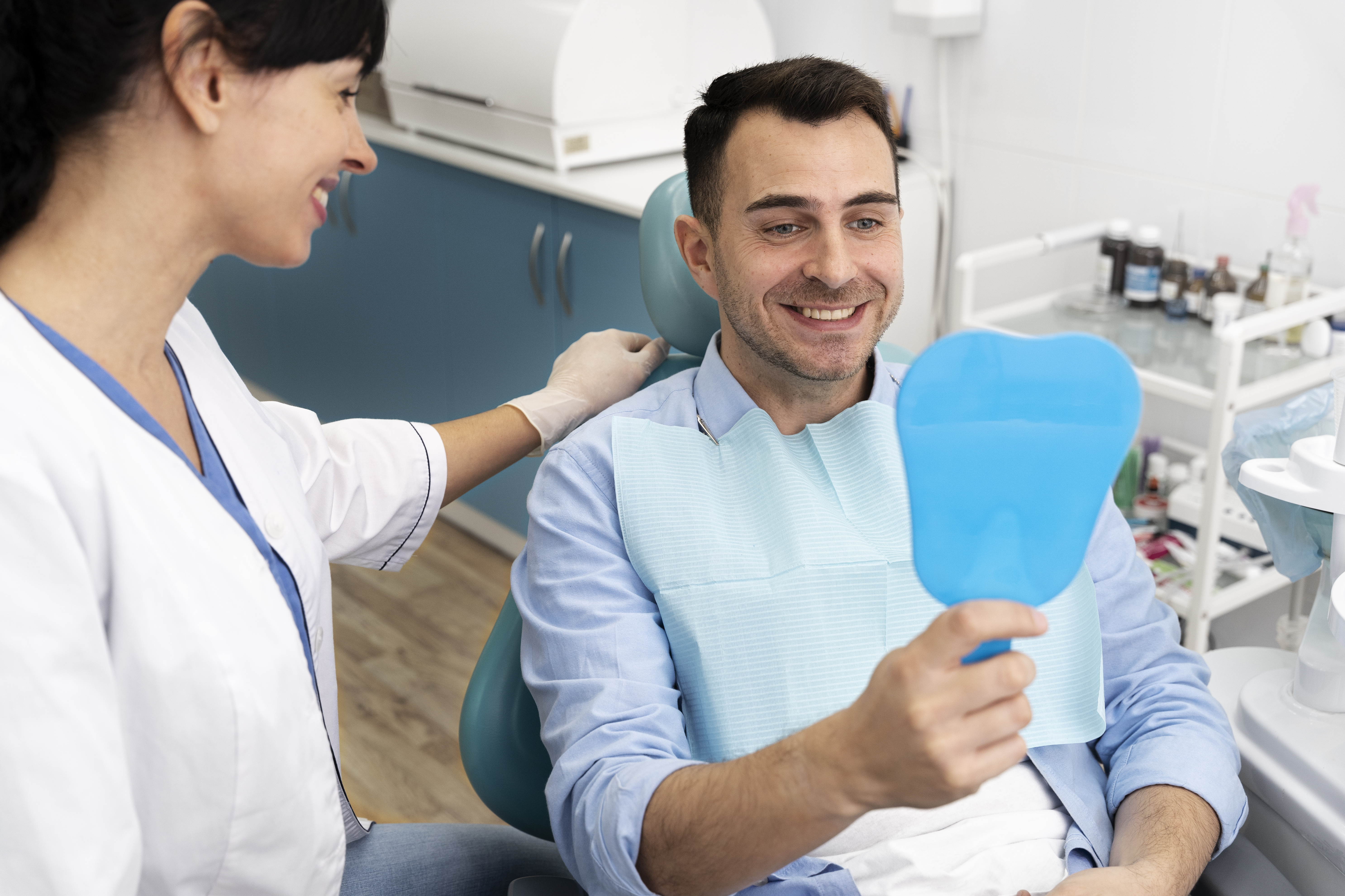 Safe Dental Implant Placement in Kochi: Expert Care at Smile n Shine Dental Clinic